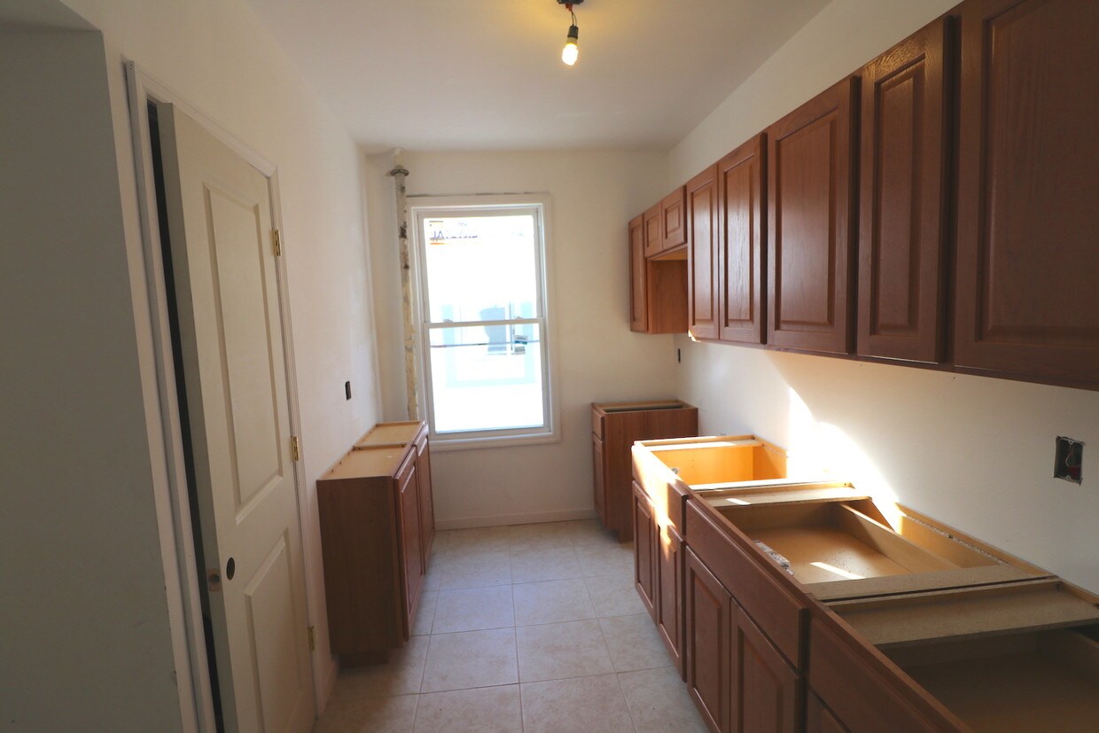 Primary Photo - 2140 72nd St