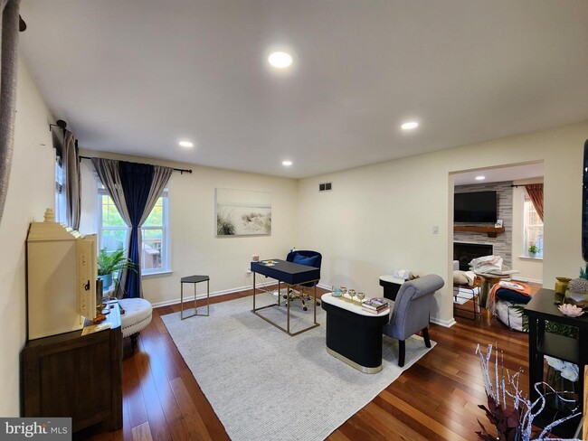 Building Photo - 498 Palmer Farm Dr