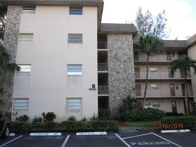 Building Photo - 2500 SW 81st Ave