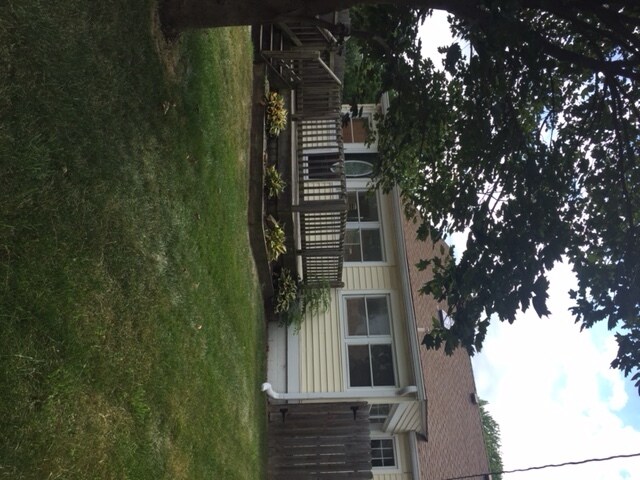 Foto del edificio - 117 N Harbison Ave