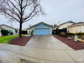 Building Photo - 8472 Banyon Tree Ct