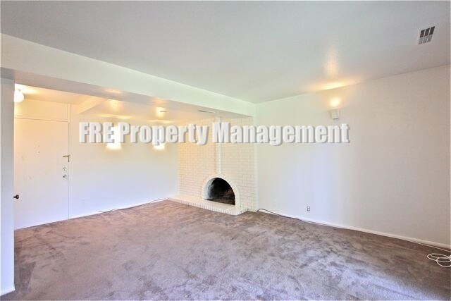 Building Photo - 4860 S Highland Cir