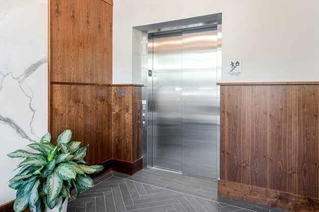 Foto del edificio - 425 Lagrange St