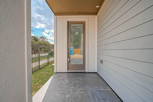 Foto del edificio - 3038 Live Oak St