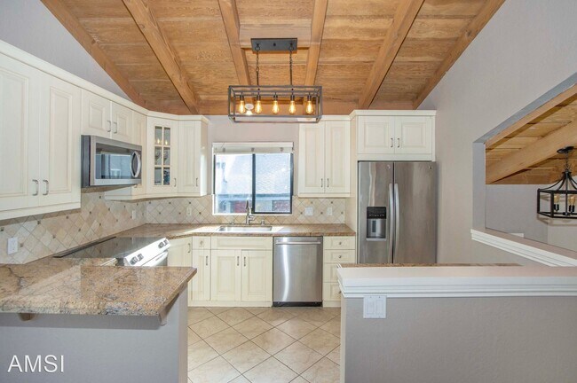 Foto del edificio - 3 br, 1.5 bath House - 805 South Eliseo Dr...