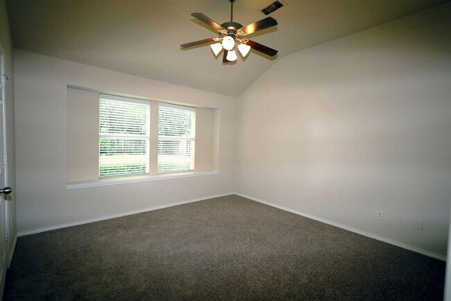 Foto del edificio - 15823 Lost Anchor Way Ln