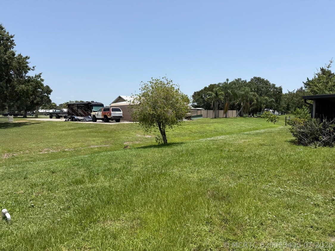 Building Photo - 8451 SW 14th Ln