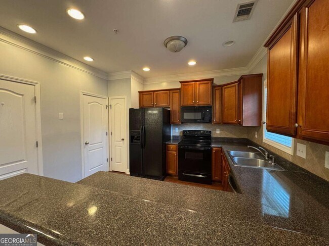 Foto del edificio - 249 Center Park Ln