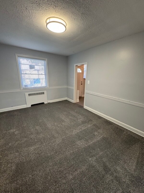 Foto del edificio - 3316 Leighton Ave
