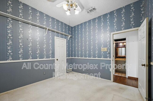 Foto del edificio - 9719 Amberley Dr