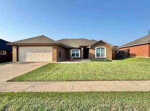 Building Photo - 3805 Llano Estacado Ct