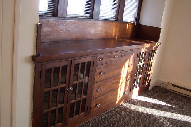 pared este de la sala de estar - 139 Carpenter Rd