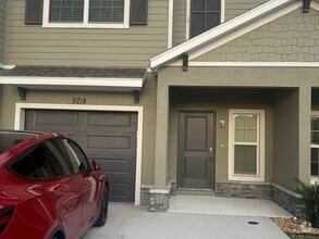 Building Photo - 9714 Sweetwell Pl