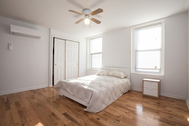 Building Photo - 2731 Brown Street