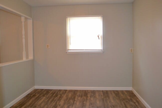 Foto del edificio - Remodeled 3 bedroom near 21st and Amidon