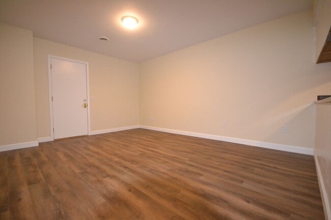 Foto del edificio - Bearcat Apartment