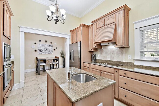 Foto del edificio - 607 S Orleans Ave