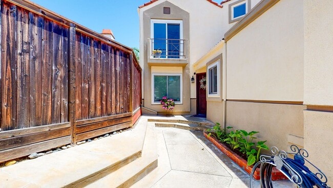 Foto del edificio - Rare Lease - Villagio Development - 2 Bedr...