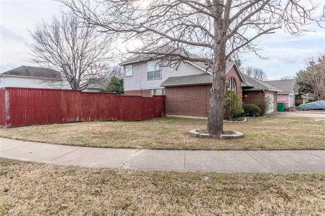 Building Photo - 1213 Hyde Park Dr