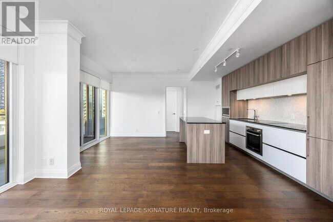 Building Photo - 151 Avenue Rd