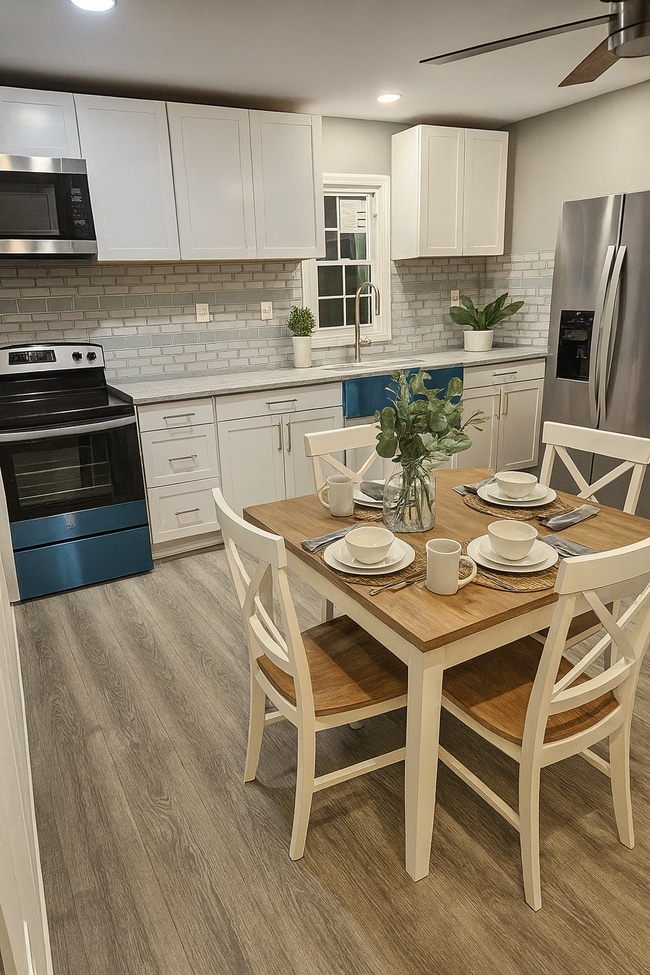 Foto del edificio - 50 Beverly Park Ct