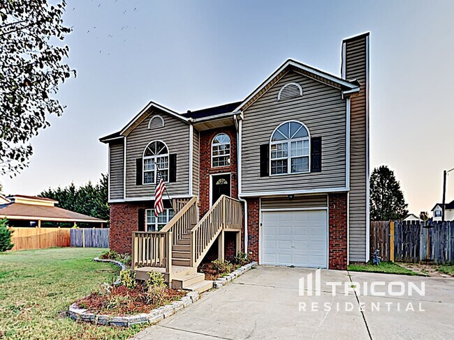 Foto del edificio - 4410 Fawnbrook Ave SW