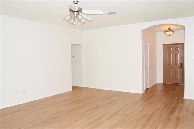 Foto del edificio - 7402 Northpoint Dr