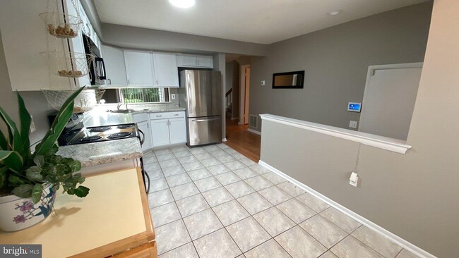 Foto del edificio - 5447 Vantage Point Rd