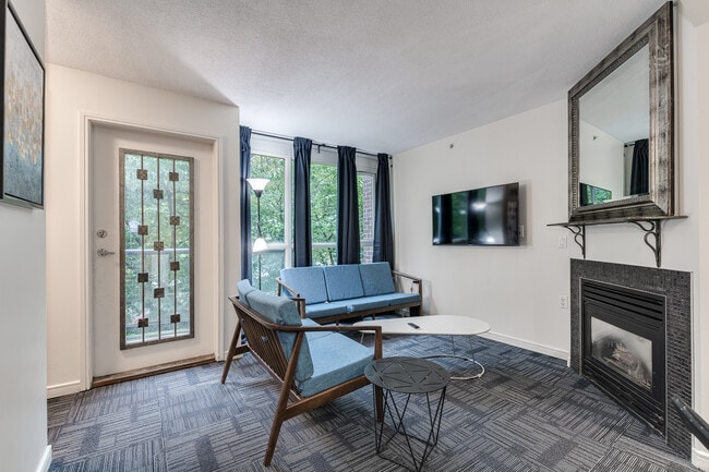 Photo du bâtiment - 887 Helmcken St