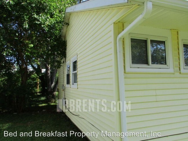 Building Photo - 4322 Saylor St