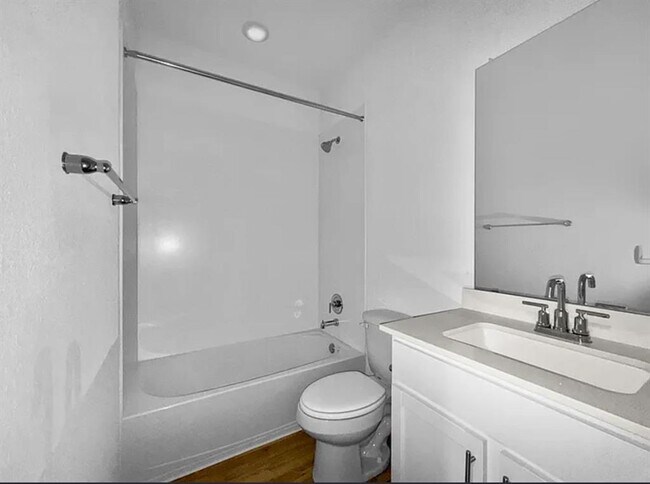 Building Photo - 1941 Crowned Eagle Pass