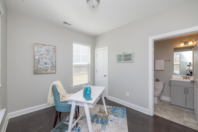 Building Photo - 6418 Cassia Loop