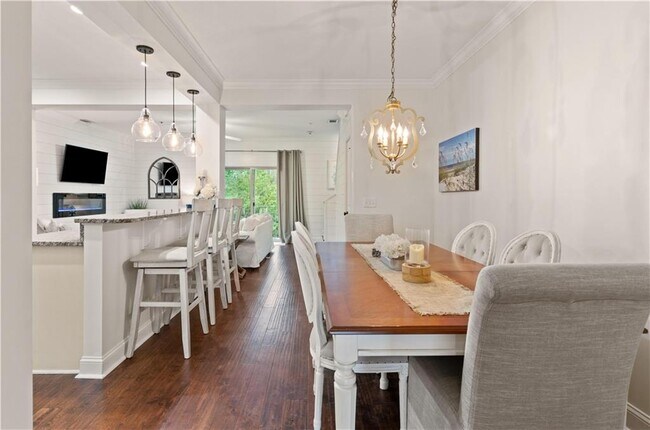 Foto del edificio - 504 Reserve Ln