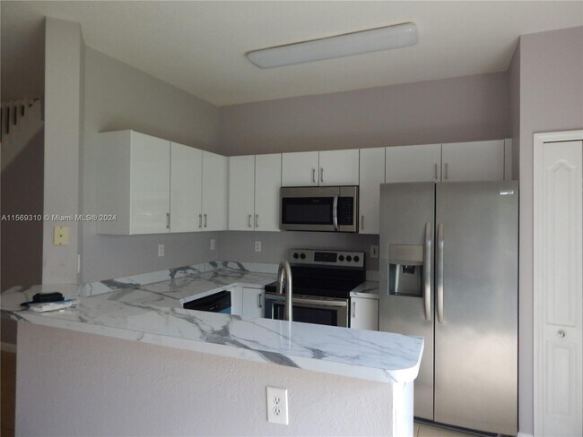Foto del edificio - 8976 W Flagler St