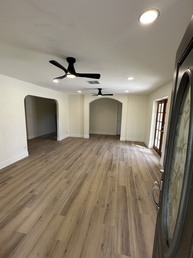 Foto del edificio - 3111 W Spruce St