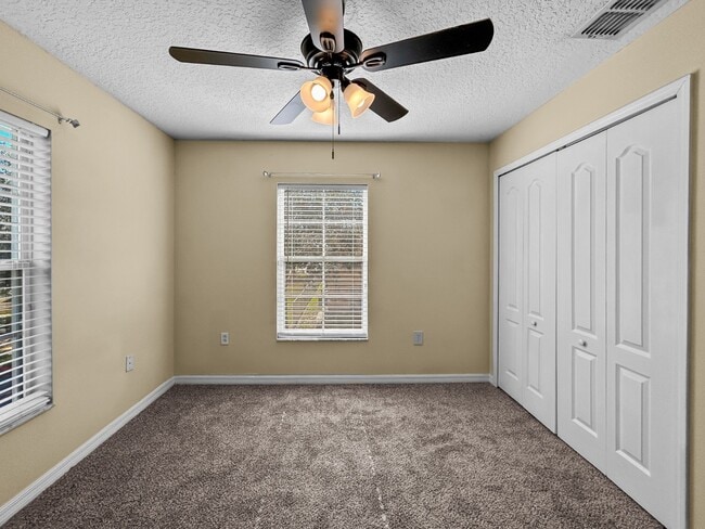 Foto del edificio - 5403 Quarry Rock Rd