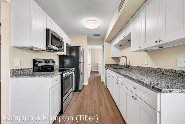 Building Photo - 4 br, 3 bath House - 8359 WILLOWWOOD ST