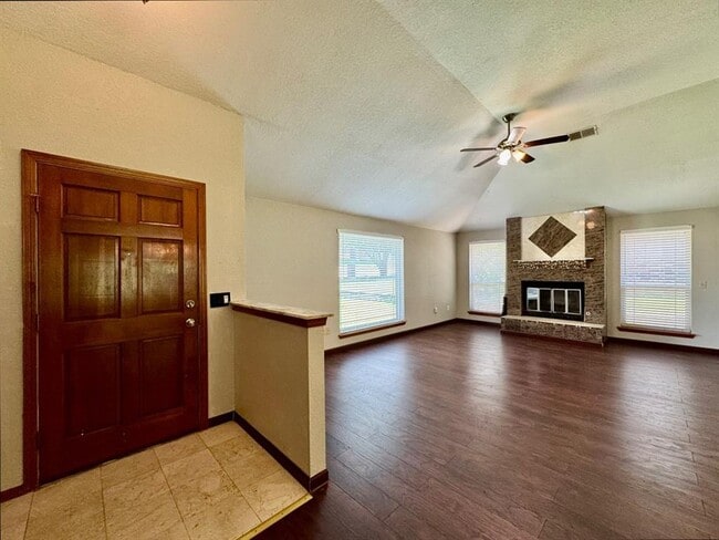 Building Photo - 11628 Lorene Ave