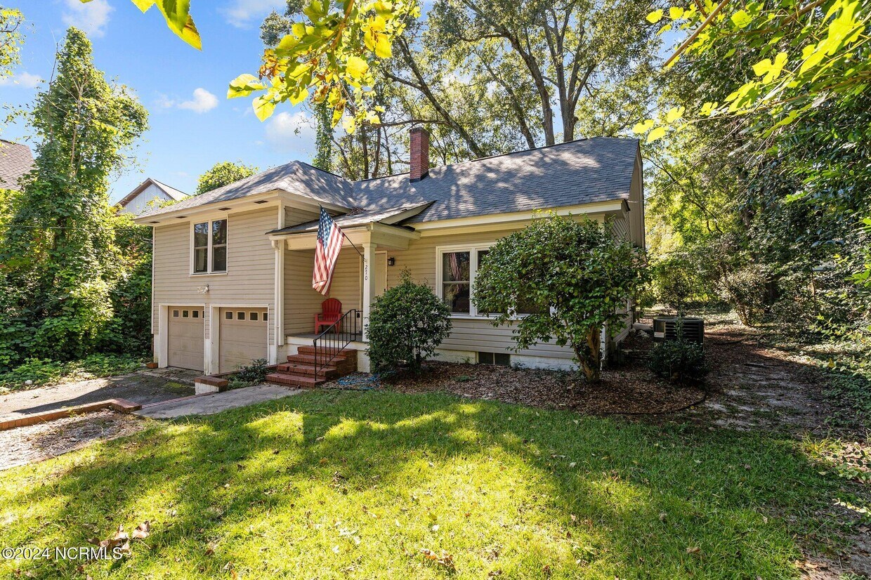 270 E Connecticut Ave, Southern Pines, NC 28387 House Rental in