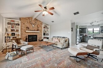 Building Photo - 9209 Rock Way Dr