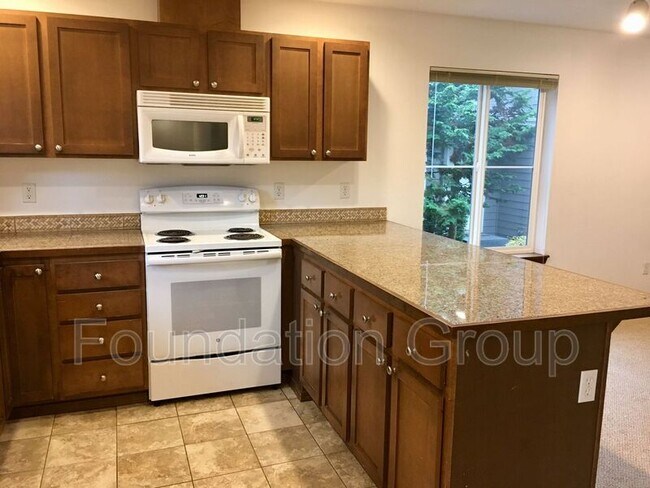 Foto del edificio - 12545 Roosevelt Way NE