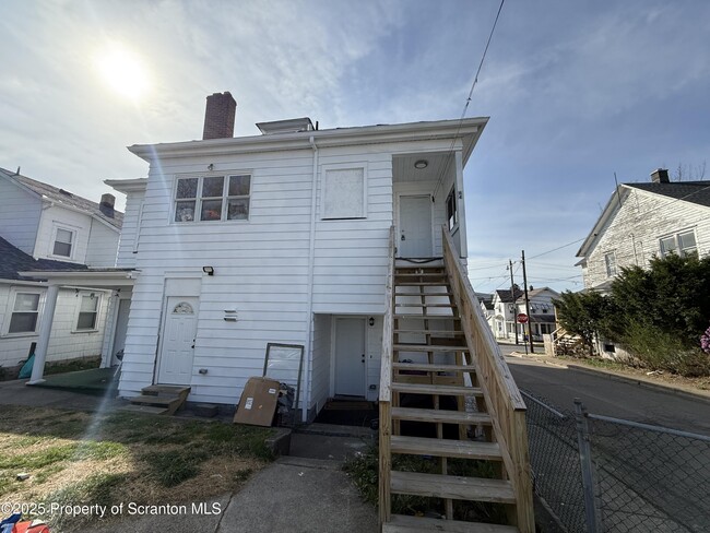 Building Photo - 62-64 E Union St