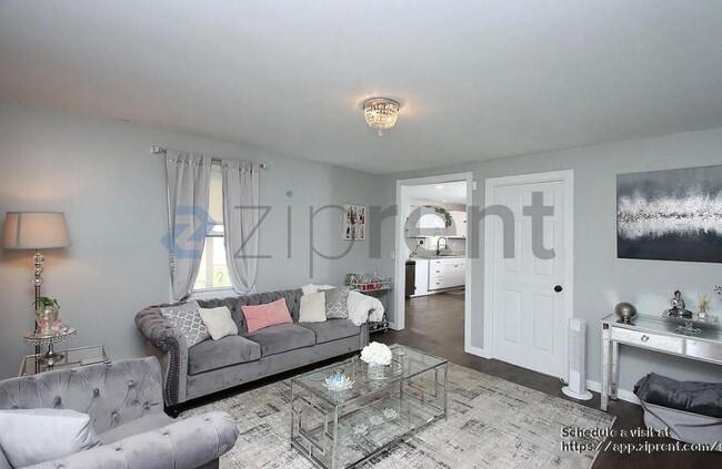 Foto del edificio - 58 Litchfield St