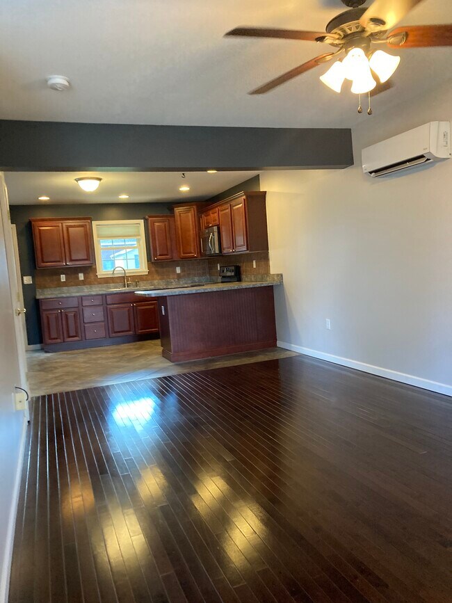 Foto del edificio - 140 N 6th St