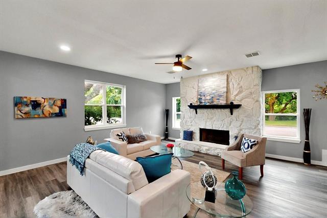 Foto del edificio - 1425 Oakhill Dr