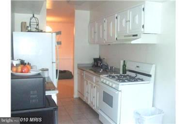 Foto del edificio - 3300 Woodburn Village Dr