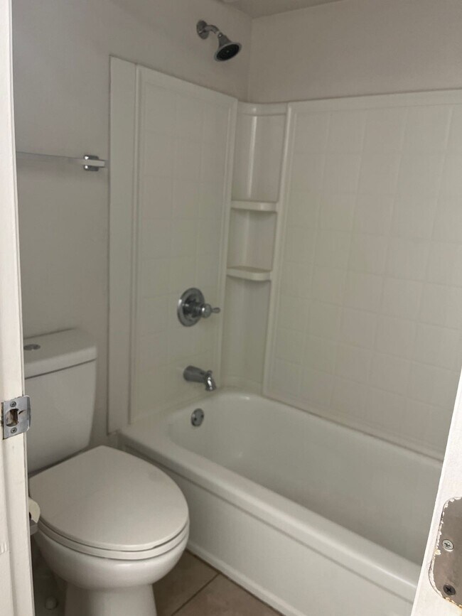 Foto del edificio - Villas At Gage Point