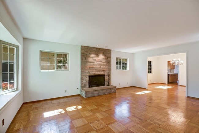 Foto del edificio - 1516 Whipple Ave