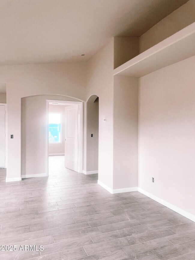 Building Photo - 16486 N 164th Dr