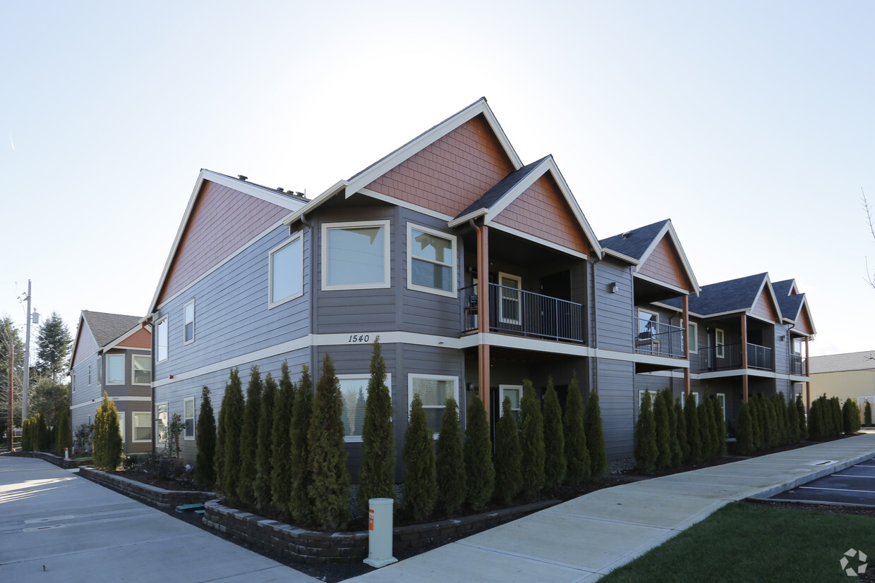 Building Photo - 1540 Southwest 53rd